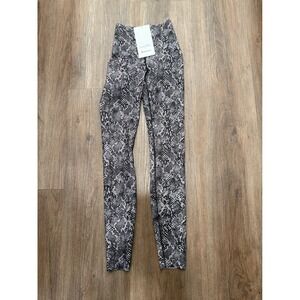 Lululemon Glow‎ Up SHR Tight 28 Snakeskin Print Gray Black LW5IC1S Womens 0 NEW